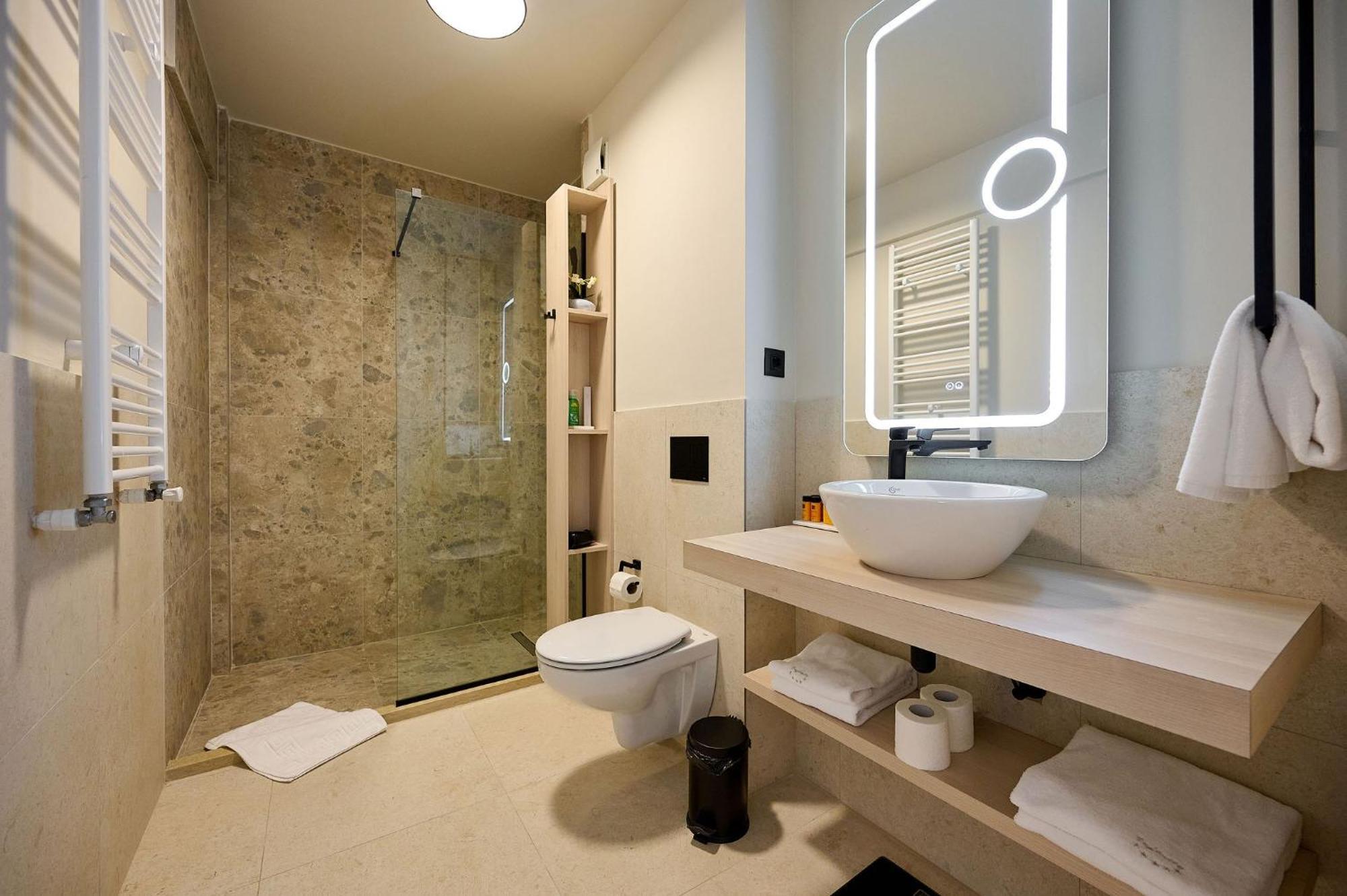 Alezzi Infinity Aparthotel & Spa Navodari Dış mekan fotoğraf