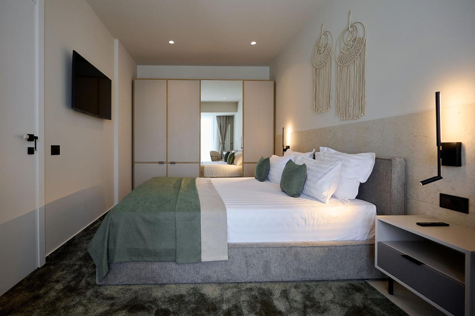 Alezzi Infinity Aparthotel & Spa Navodari Dış mekan fotoğraf