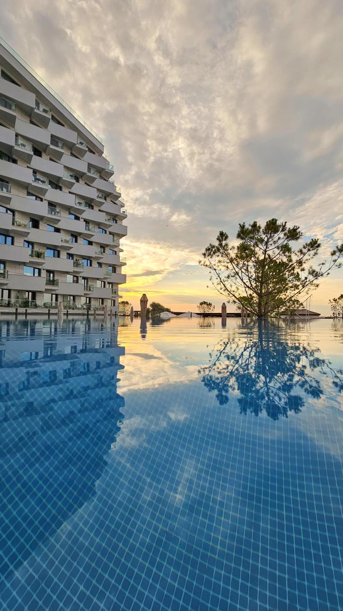 Alezzi Infinity Aparthotel & Spa Navodari Dış mekan fotoğraf